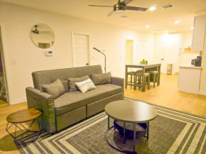 2BR 1 Queen 2Full 1 Sofa Q beds DwnTwn Med Center- UNIT A